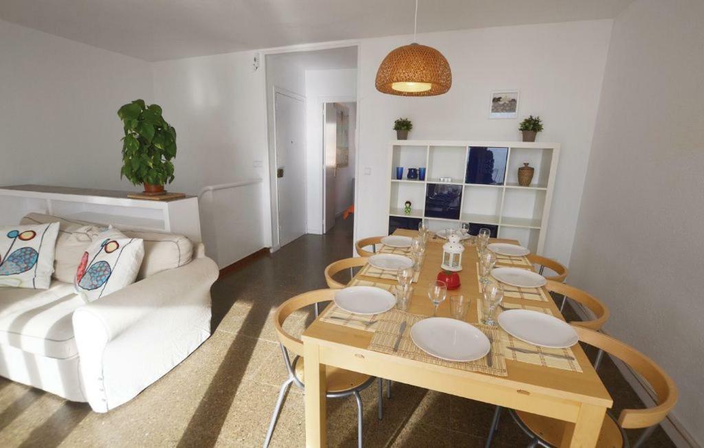 Apartamento Duplex en frente de la playa al lado de Barcelona Canyet de Mar Exterior foto